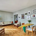 Charming 1Br Rue Des Martyrs