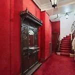 Charming 1Br Rue Des Martyrs