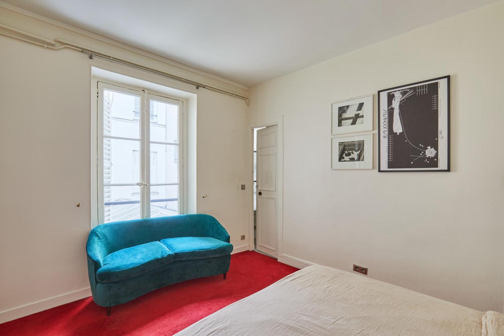 Appartement Charming 1br Rue Des Martyrs Paris